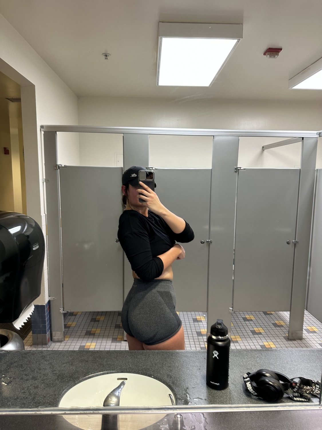 Gym Sluts part 1 #KVsPyyso